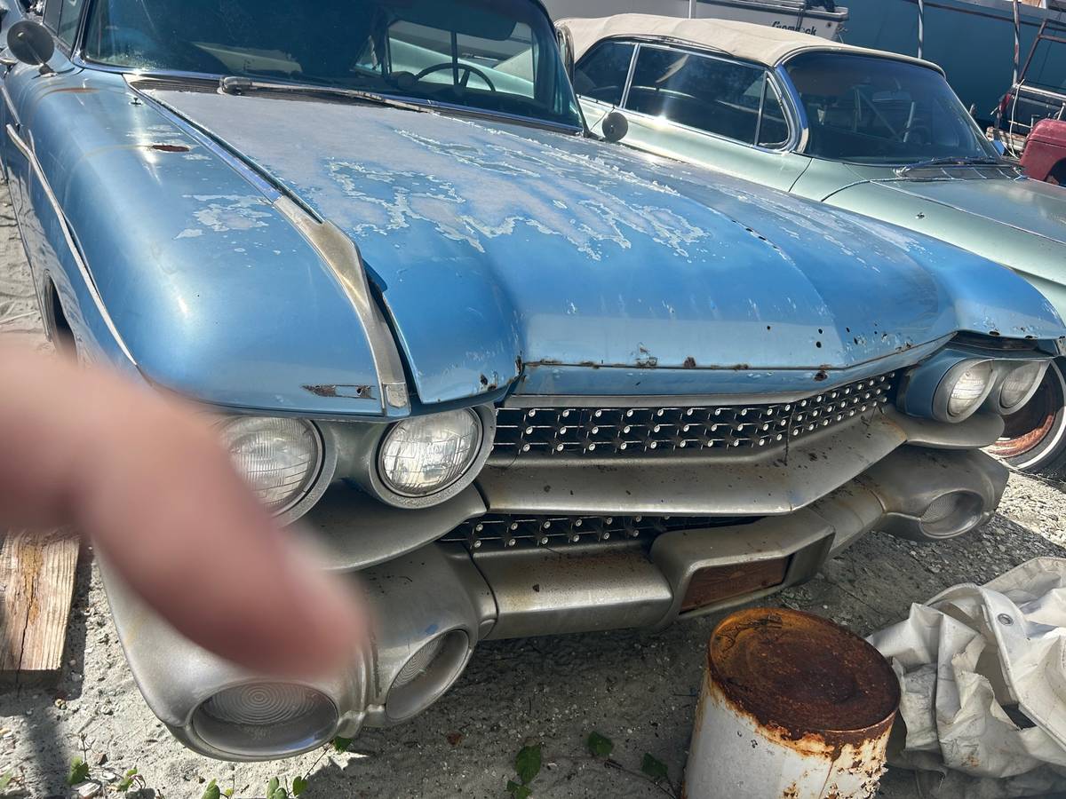 Cadillac-fleetwood-1959-3