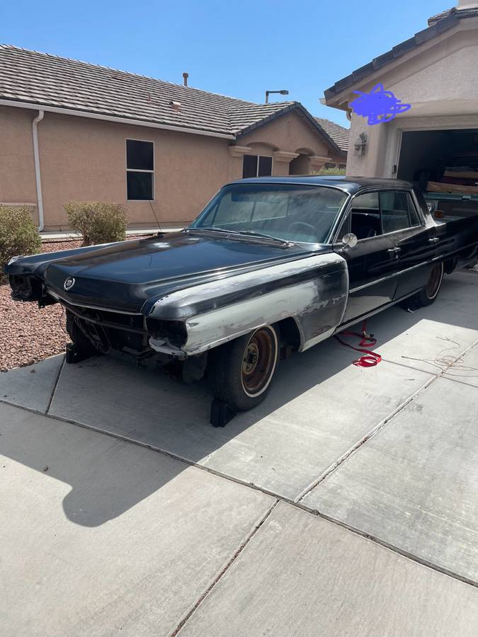 Cadillac-fleetwood-1964-black-2