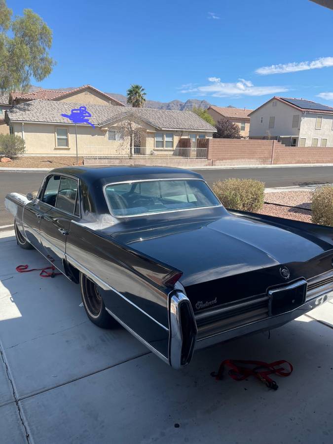 Cadillac-fleetwood-1964-black-4