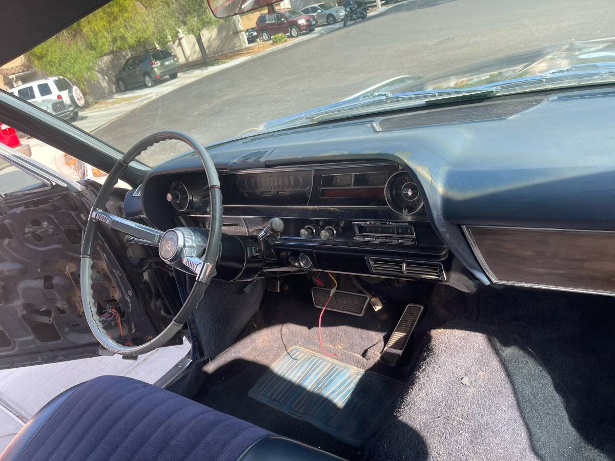 Cadillac-fleetwood-1964-black-8