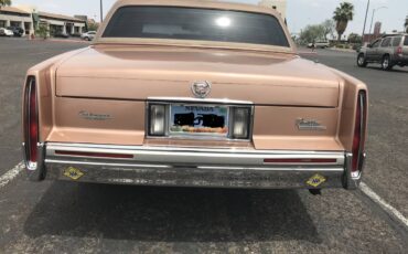 Cadillac-fleetwood-1991-custom-11