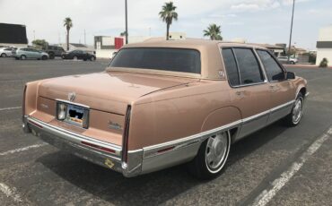 Cadillac-fleetwood-1991-custom-4