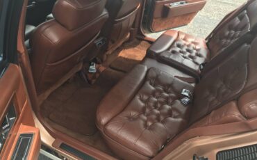 Cadillac-fleetwood-1991-custom-8