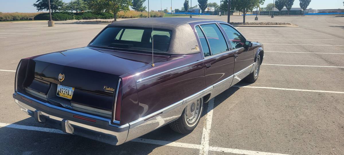 Cadillac-fleetwood-1994-custom-12