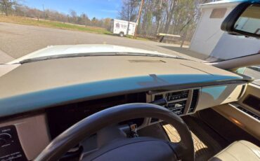 Cadillac-fleetwood-1995-white-10
