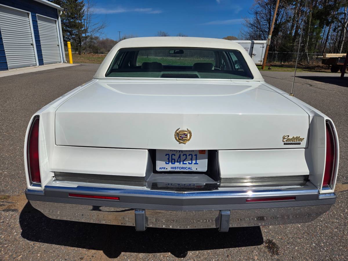 Cadillac-fleetwood-1995-white-14