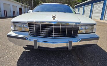 Cadillac-fleetwood-1995-white-3