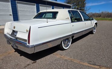 Cadillac-fleetwood-1995-white