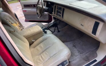 Cadillac-fleetwood-1996-red-1