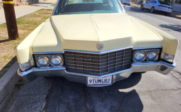 Cadillac-fleetwood-brougham-1969-3