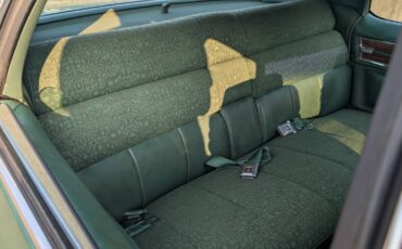 Cadillac-fleetwood-brougham-1972-3