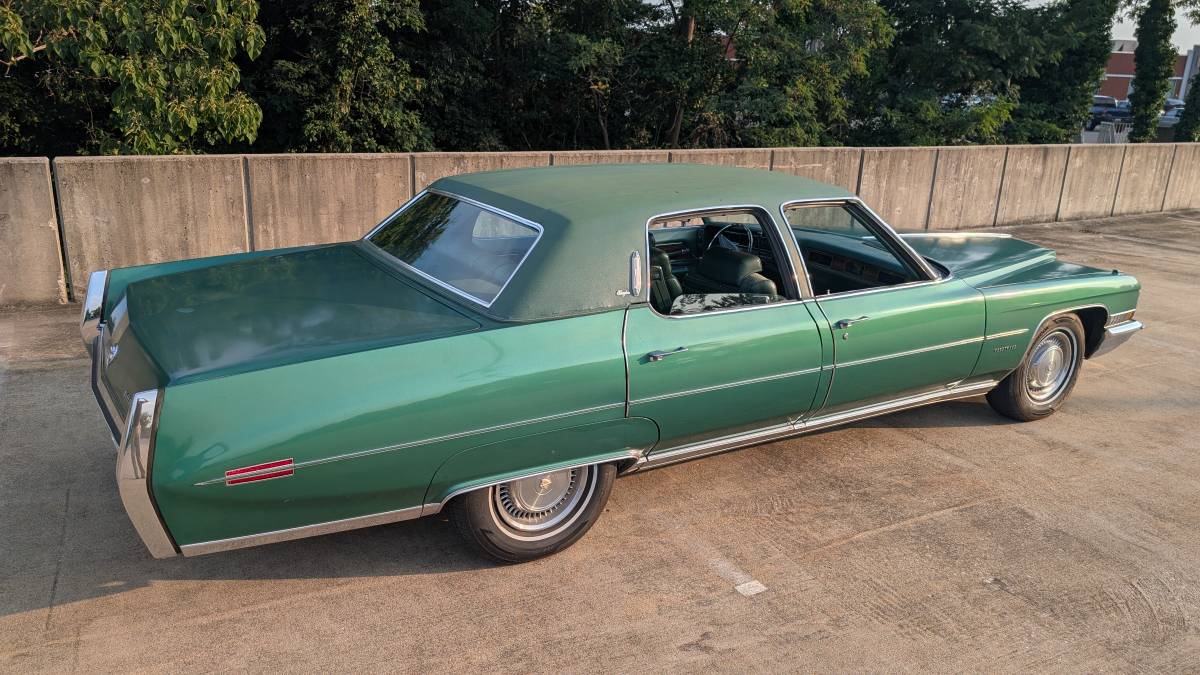 Cadillac-fleetwood-brougham-1972-4