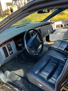 Cadillac-fleetwood-federal-1995-black-10