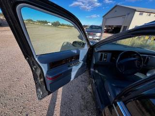 Cadillac-fleetwood-federal-1995-black-16