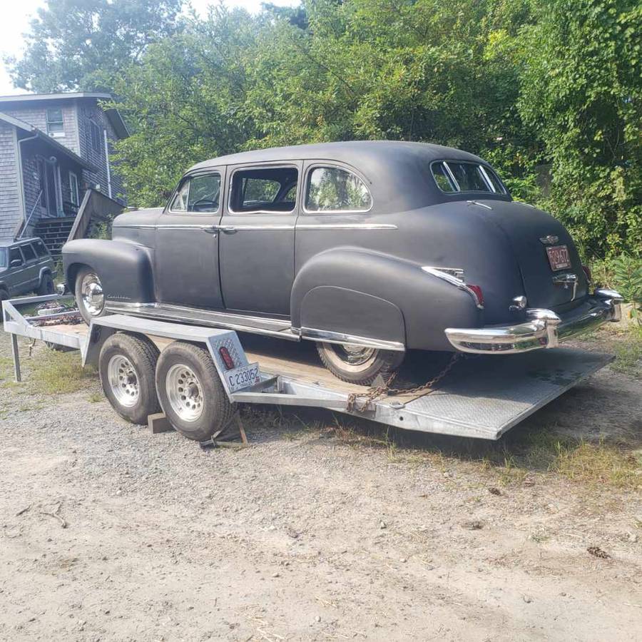 Cadillac-fleetwood-series-75-1947-black-15