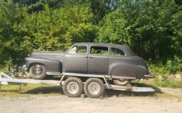 Cadillac-fleetwood-series-75-1947-black-16