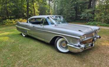 Cadillac-fleetwood-sixty-special-1958-silver-18