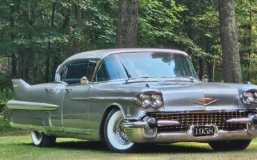 Cadillac-fleetwood-sixty-special-1958-silver