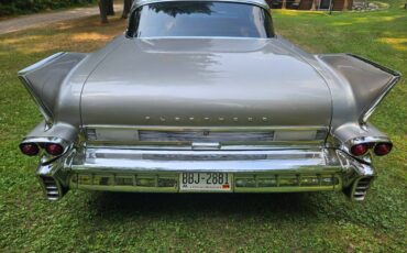 Cadillac-fleetwood-sixty-special-1958-silver-4