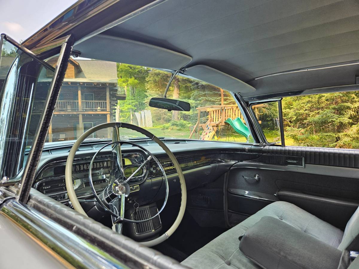 Cadillac-fleetwood-sixty-special-1958-silver-6