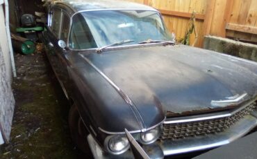 Cadillac-hearse-1961-1