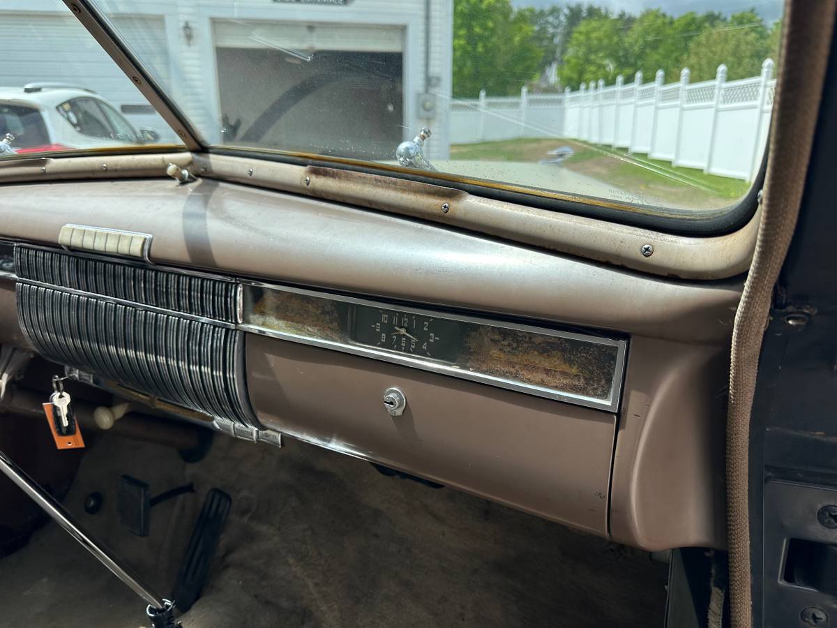 Cadillac-lasalle-1940-white-19