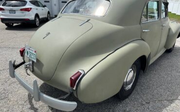 Cadillac-lasalle-1940-white-4