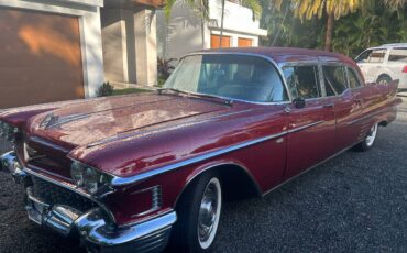 Cadillac-limousine-1958-red-5