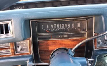 Cadillac-sedan-de-ville-delegance-1976-blue-11