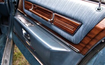 Cadillac-sedan-de-ville-delegance-1976-blue-19