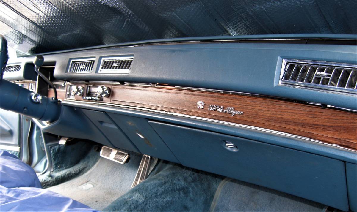 Cadillac-sedan-de-ville-delegance-1976-blue-20