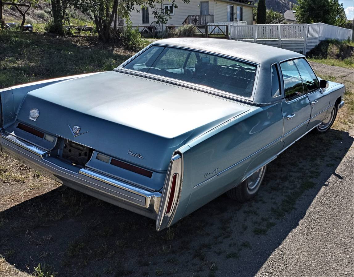 Cadillac-sedan-de-ville-delegance-1976-blue-23