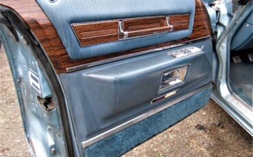 Cadillac-sedan-de-ville-delegance-1976-blue-9