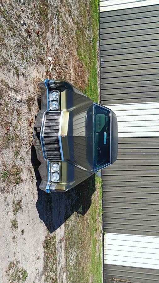 Cadillac-sedan-deville-1970-green-4