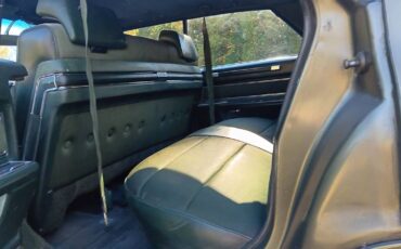 Cadillac-sedan-deville-1970-green-6