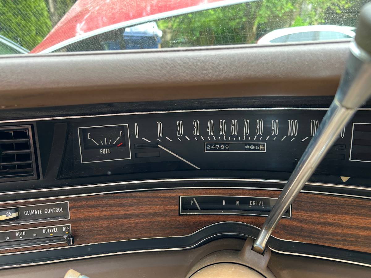 Cadillac-sedan-deville-1973-red-1