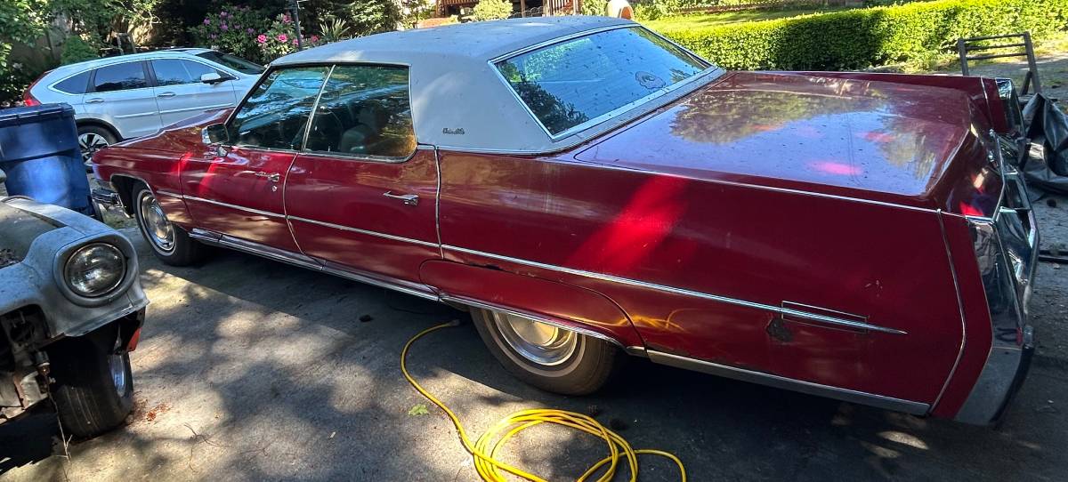 Cadillac-sedan-deville-1973-red-15