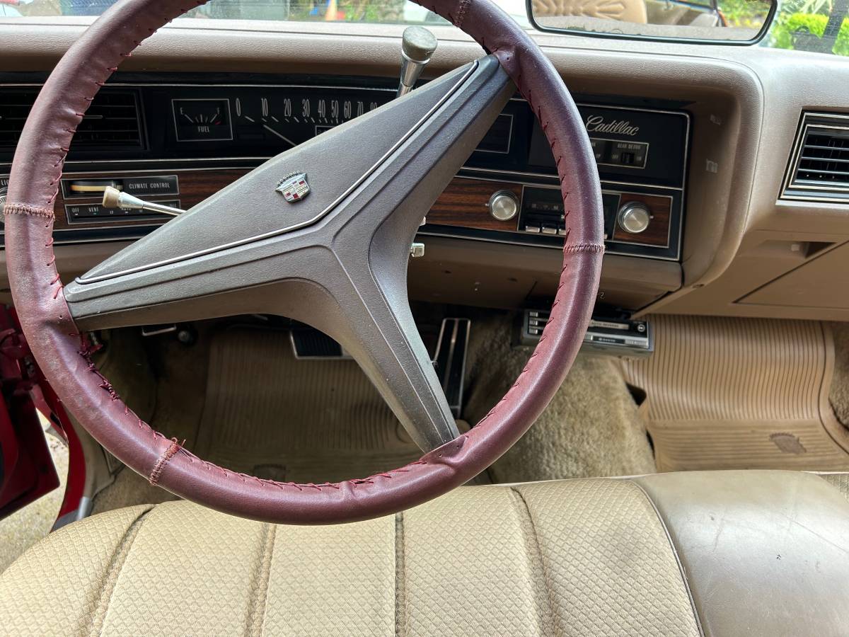 Cadillac-sedan-deville-1973-red-2