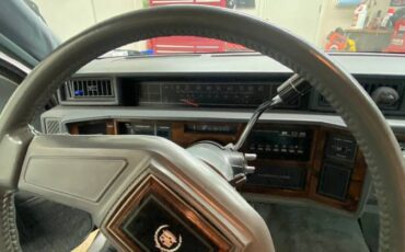 Cadillac-sedan-deville-1986-grey-1