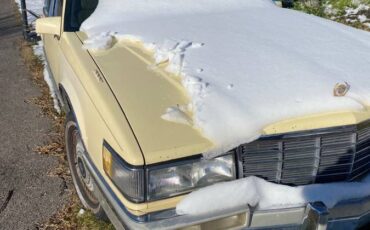 Cadillac-sedan-deville-1991-yellow-1