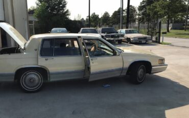 Cadillac-sedan-deville-1991-yellow-11