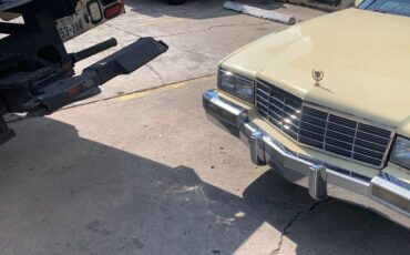 Cadillac-sedan-deville-1991-yellow-12