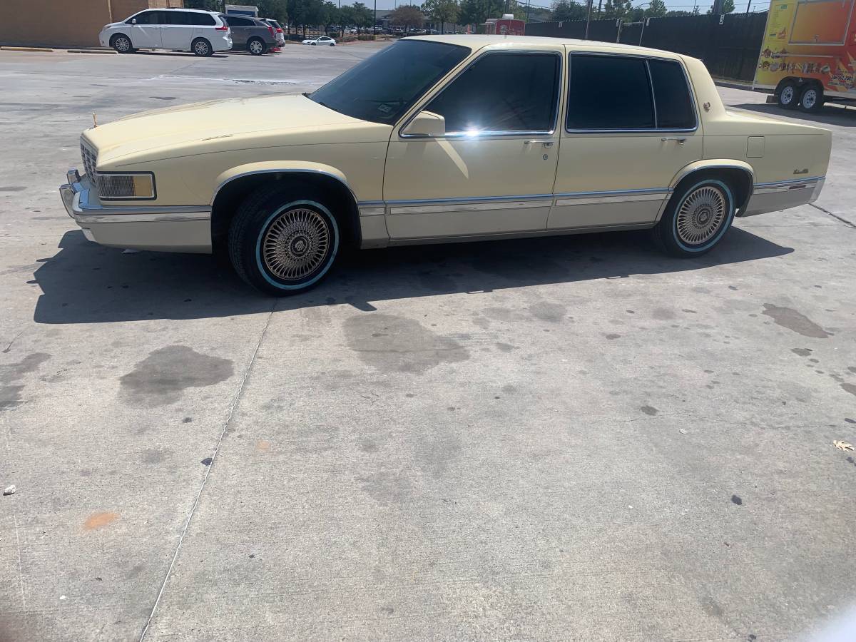 Cadillac-sedan-deville-1991-yellow-2