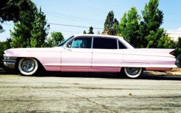 Cadillac-series-62-1961