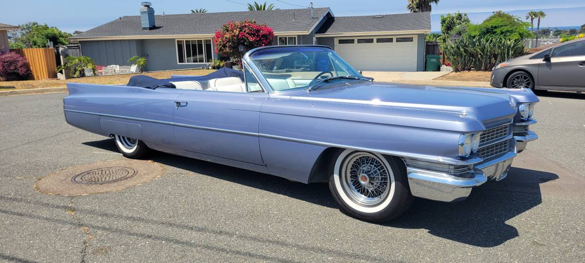 Cadillac-series-62-convertible-1963-blue-2