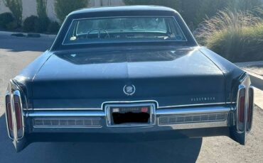 Cadillac-series-sixty-60-fleetwood-1966-black-2