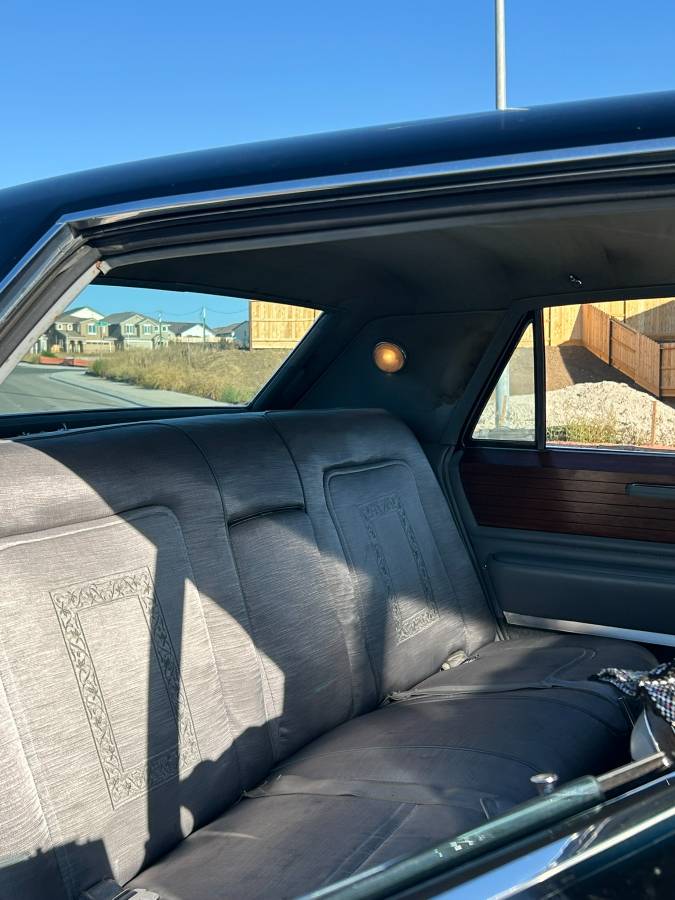 Cadillac-series-sixty-60-fleetwood-1966-black-4