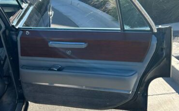 Cadillac-series-sixty-60-fleetwood-1966-black-5