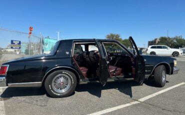 Cadillac-seville-1977-black
