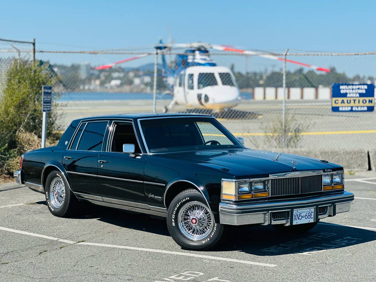 Cadillac-seville-1977-black-5